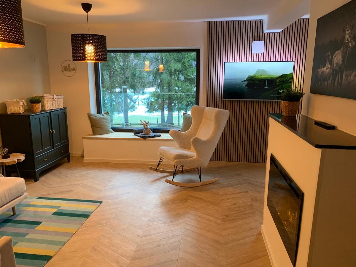 Pine Tree Holiday House Гозд-Мартулек Экстерьер фото